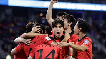 South Korea beat Ecuador after an extremely dramatic game in Santiago del Estero to make it through to the quarter-finals.