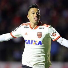 Fernando Uribe, nuevo delantero de Santos de Brasil