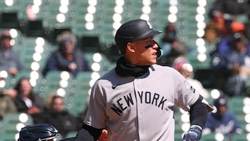 DETROIT, MICHIGAN - APRIL 08: Aaron Judge #99 of the New York Yankees reacts to a first inning strike out in front of Dillon Dingler #13 of the Detroit Tigers at Comerica Park on April 08, 2025 in Detroit, Michigan. Gregory Shamus/Getty Images/AFP (Photo by Gregory Shamus / GETTY IMAGES NORTH AMERICA / Getty Images via AFP)