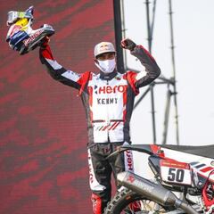 CS Santosh despierta del coma