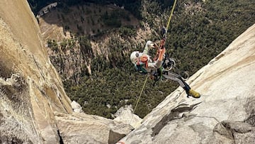 Sam Adventure Baker escalando El Capitan, en el Parque Nacional de Yellowstone (California, Estados Unidos, el 27 de octubre del 2022.