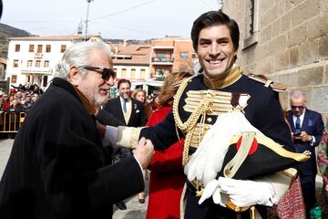 El novio, Rodrigo Fontcuberta, llega a la iglesia antes de darse el "sí quiero" con Ana Sainz.