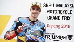 El piloto espa&ntilde;ol de Moto2 &Agrave;lex M&aacute;rquez (Estrella Galicia 0,0 Marc VDS) celebra su pole en Sepang
 
 TEAM ESTRELLA GALICIA 0,0 MARC V
 02/11/2019 