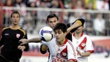 <b>ESPERADO. </b>Aganzo, en un partido. Podría reaparecer el domingo.