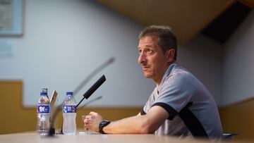 El entrenador del CD Tenerife, Luis Miguel Ramis, en rueda de prensa