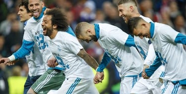 Ramos lideró el festejó del Madrid con la grada joven