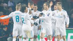 Los jugadores del Real Madrid celebran un gol. 