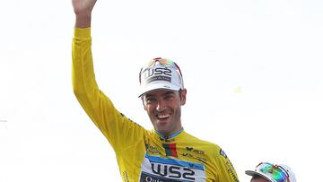 El ciclista gallego, ganador de la Vuelta a Portugal en 2014 y 2015, seguir&aacute; como l&iacute;der de la escuadra lusa, que ha decidido renovar a todos los corredores espa&ntilde;oles del equipo.