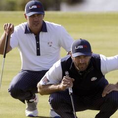 What is the fourball format in golf? And how do you play foursomes or alternate shot?