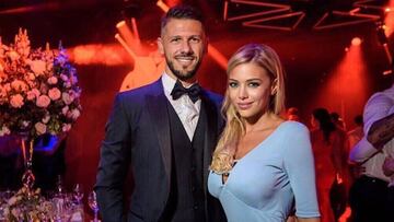 El exfutbolista argentino Martín Demichelis con su mujer, la modelo Evangelina Anderson.