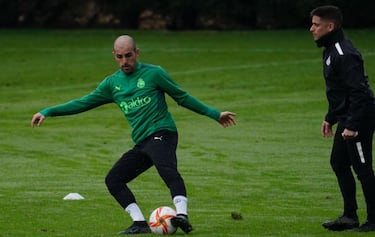 Mantilla o Simón de titular, he ahí el dilema