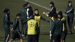 Xabi, Essien y Varane están listos para el Manchester