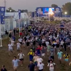 Watch excited fans race to the first tee of the Ryder Cup