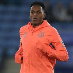 Yerry Mina se lesiona en Everton y estará ausente varias semanas