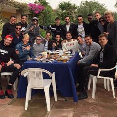 Peñaranda, Villanueva, Rosales y Juanpi, de asado con el Málaga