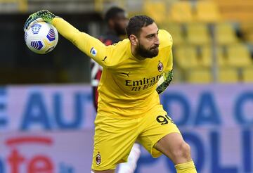 Joven y en la élite junto a Courtois, Ter Stegen u Oblak. Este verano queda libre. Será uno d ellos movimientos más significativos.