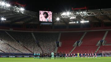 Se guardó un minuto de silencio en Champions por Maradona