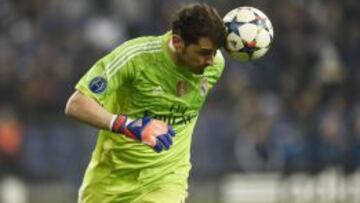 Casillas, durante el partido.