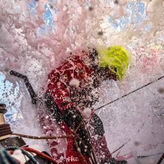 El 'Mapfre' sufre una rotura, pero se mantiene segundo