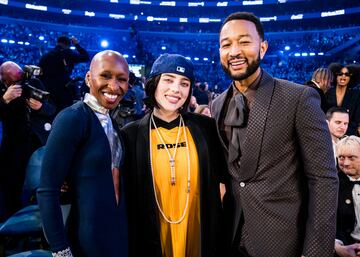 Cynthia Erivo, Billie Eilish  y John Legend durante la gala de los Premios Grammys 2025 celebrados en Los ?ngeles.