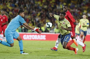 Colombia vence a Panamá en el estadio El Campín en amistoso de preparación para la Copa América de Brasil.

