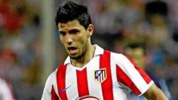 Agüero ya toca balón, pero sin salir del gimnasio