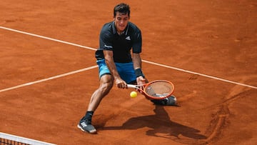 El chileno jugó un partidazo para apabullar al australiano Marc Polmans en dos sets. Enfrentará en cuartos a Hugo Gaston, verdugo de Federico Delbonis.