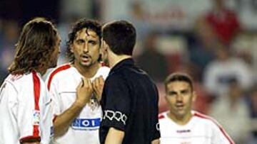 <b>ACUSADOS. </B>Javi Navarro y Alfaro vuelven a estar cuestionados por su forma de juego.