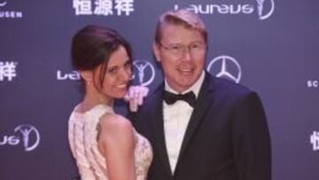 Mika Hakkinen con su mujer durante los recientes premios Laureus en Shanghai.