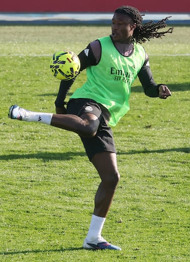 Eduardo Camavinga durante el entrenamiento a puertas abiertas del Real Madrid.