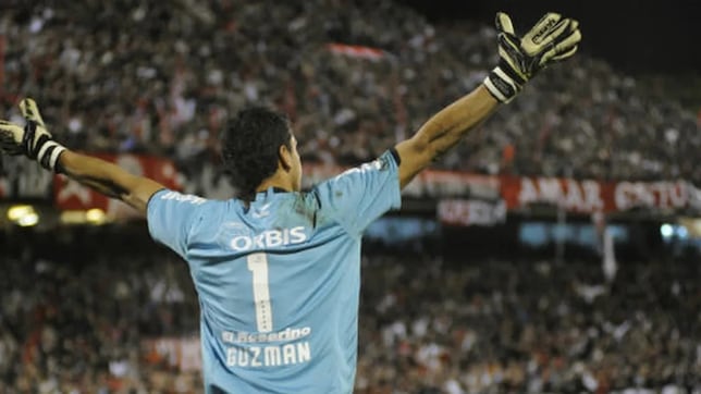 Los rituales de Nahuel Guzmán en penales, comenzaron con Román Riquelme