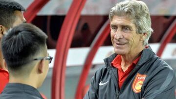 Manuel Pellegrini celebra su primer triunfo en el fútbol chino