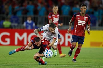 Medellín recibe a San Lorenzo en los playoffs de los octavos de final de la Copa Sudamericana.