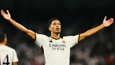 Jude Bellingham llegó al Real Madrid como el centrocampista del futuro, llamado a ser el relevo de leyendas como Toni Kroos o Luka Modric. Sus actuaciones con el Borussia de Dortmund, el equipo que apostó por él cuando apenas iba a cumplir 17 años, le convirtieron en uno de los jugadores jóvenes con mayor proyección internacional, así como un fijo con Inglaterra. Su llegada al Real Madrid le convirtió en el sexto jugador inglés de la historia del club blanco. Y es que para los futbolistas ingleses, el mercado español nunca ha sido muy apetecible. De hecho, apenas una veintena de jugadores ingleses han militados en equipos de la liga española.