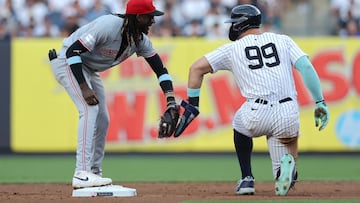 Jul 2, 2024; Bronx, New York, USA; Cincinnati Reds shortstop Elly De La Cruz (44) greets New York Yankees designated hitter Aaron Judge (99) at second base after forcing him out to end the first inning at Yankee Stadium. Mandatory Credit: Brad Penner-USA TODAY Sports
