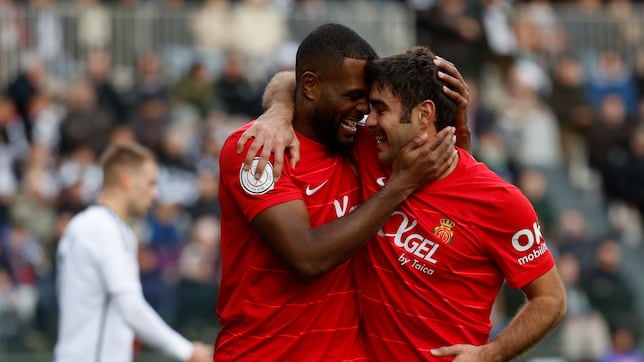 La hora de Larin y Abdón