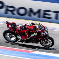 Ducati y Bautista marcan el paso