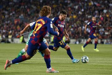3-1. Carles P¨¦rez marc¨® el tercer gol.