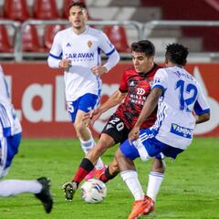 El Mirandés deja a Baraja al borde del precipicio