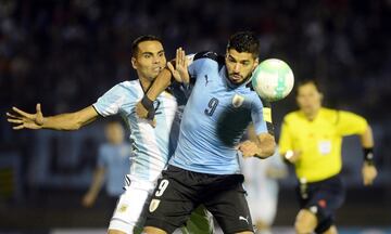 Luis Suárez y Gabriel Mercado.