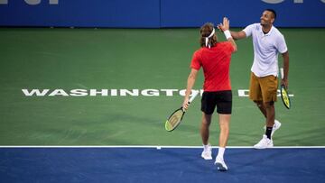 Tsitsipas y Kyrgios en el dobles.