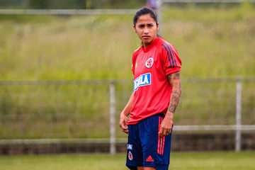 La Selección Colombia Femenina sigue preparando el partido ante Ecuador por Copa América. Las dirigidas por Nelson Abadía volvieron a los trabajos de campo.