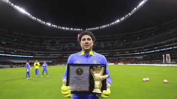 América pay tribute to Guillermo Ochoa