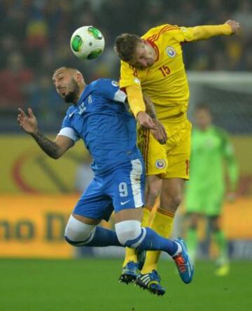 Rumania-Grecia. Konstantinos Mitroglou y Dorin Goian.