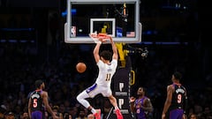 Rotation rotated: Los Angeles Lakers make key roster change