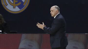 Pablo Laso, entrenador del Real Madrid, durante el partido contra el Maccabi Tel Aviv de Euroliga.