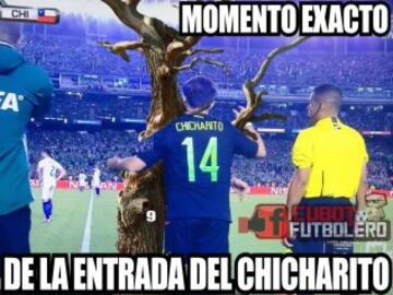 Chicharito salvó la noche del 'Tri' y se llevó los memes contra Chile