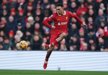 Soccer Football - Premier League - Liverpool v Wolverhampton Wanderers - Anfield, Liverpool, Britain - February 16, 2025 Liverpool's Trent Alexander-Arnold in action REUTERS/Phil Noble EDITORIAL USE ONLY. NO USE WITH UNAUTHORIZED AUDIO, VIDEO, DATA, FIXTURE LISTS, CLUB/LEAGUE LOGOS OR 'LIVE' SERVICES. ONLINE IN-MATCH USE LIMITED TO 120 IMAGES, NO VIDEO EMULATION. NO USE IN BETTING, GAMES OR SINGLE CLUB/LEAGUE/PLAYER PUBLICATIONS. PLEASE CONTACT YOUR ACCOUNT REPRESENTATIVE FOR FURTHER DETAILS..