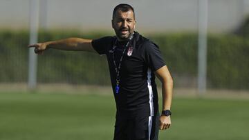 Diego Mart¨ªnez: el entrenador m¨¢s joven triunfa en el Granada