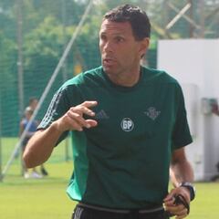 "Fui a dirigir al Betis sin averiguar, me apuré"